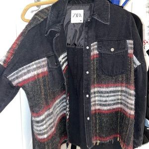 Zara denim jacket / multicolored